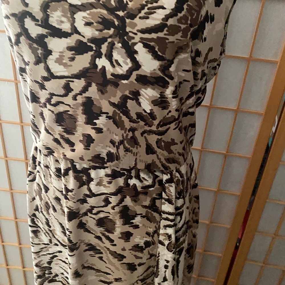Dana Buchman Womens Dress Size Med Sleeveless Tank Animal Print Stretch Brown - Picture 3 of 7